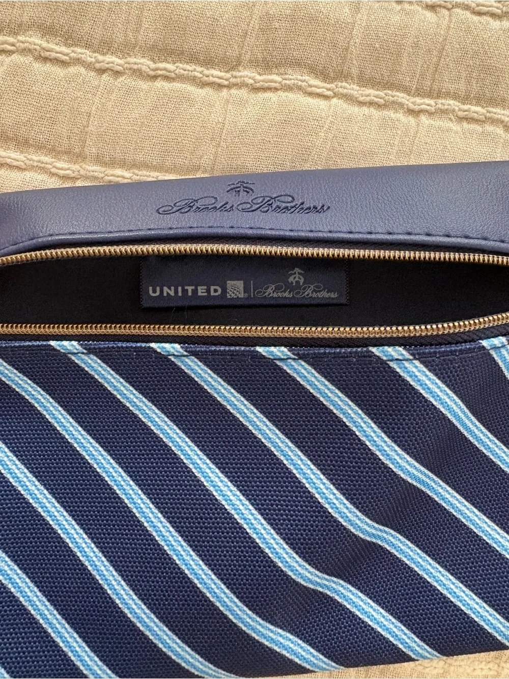 Brooks Brothers x United Airlines Toiletry Bag Blue Stripes Travel Accessory